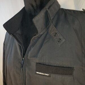 Men's Member's Only Iconic Racer Zip Up Jacket in Black - M